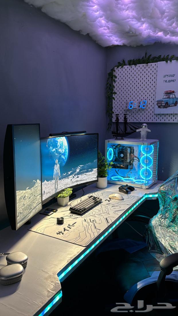 A PC with a new screen, but it has nothing, no operating system, nothing.63174546992771111