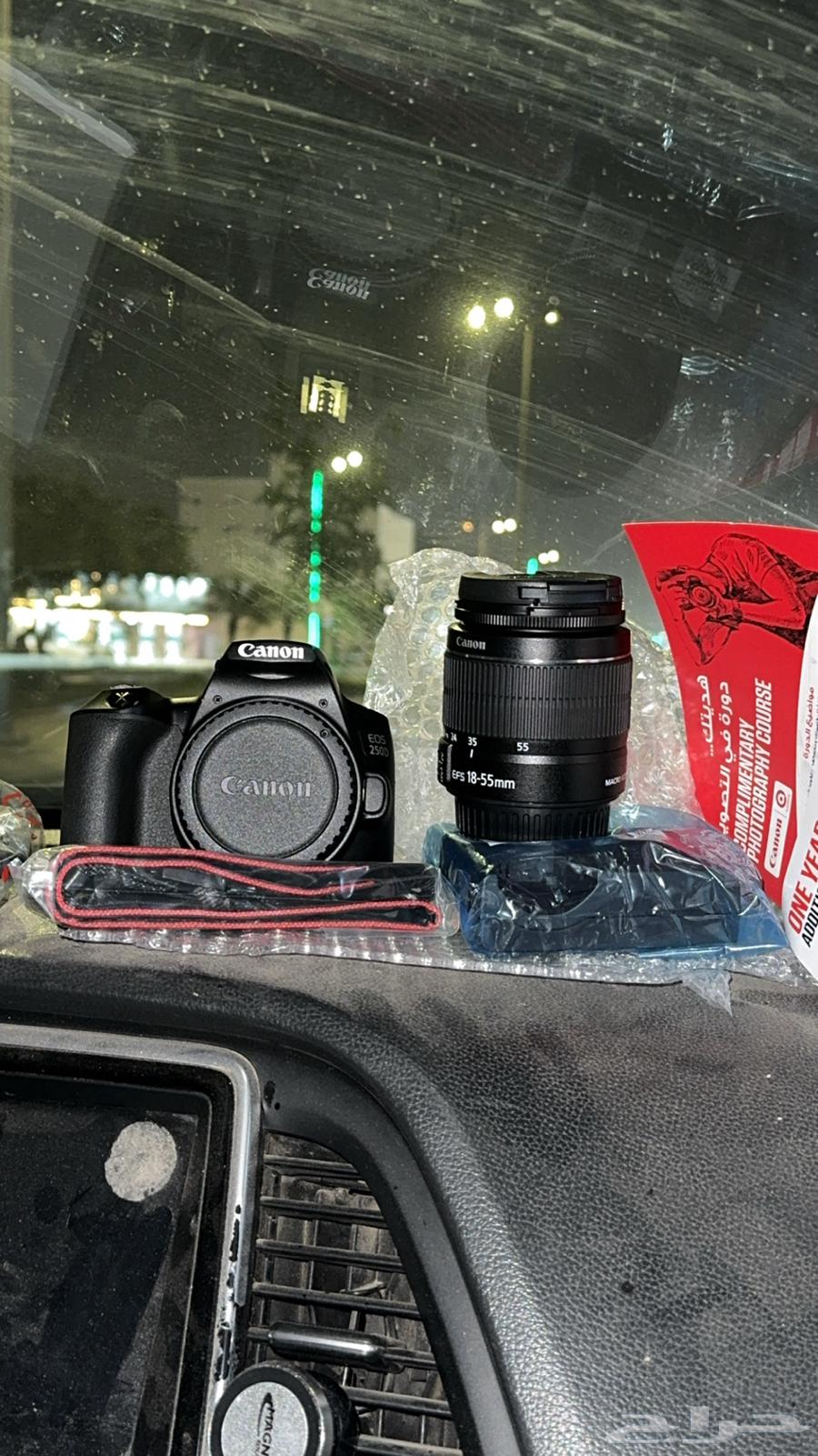 كاميرة كانون 250D جديده63172868343938111