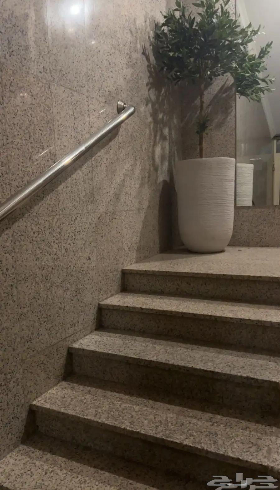 An apartment for sale near Al-Masjid an-Nabawi ash-Sharif63009382378626114