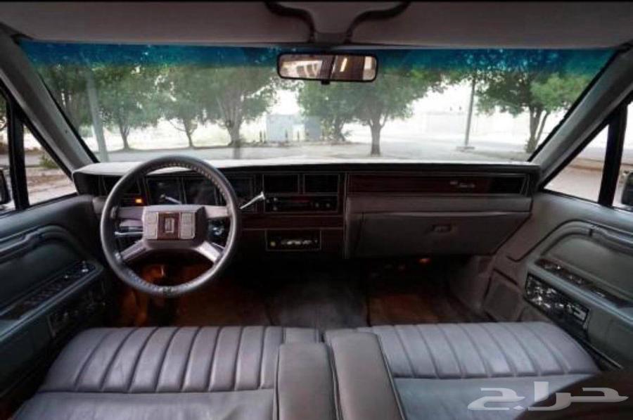 لينكون تاون كار 1988 مخزنة عدادها 80 الف فقط63259214009859113