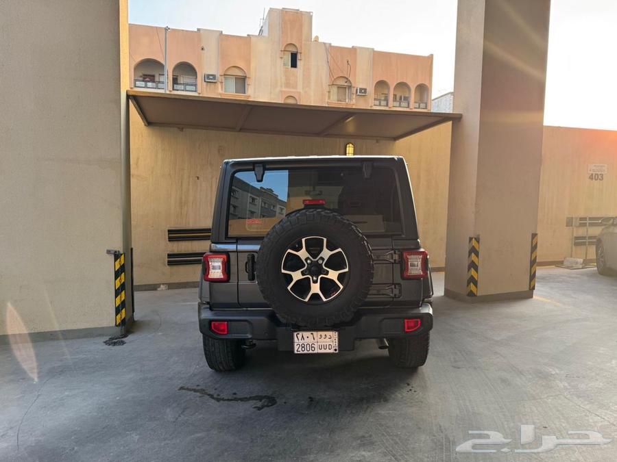 For some, the 2021 Jeep Wrangler Sport is very clean.63261858680962111