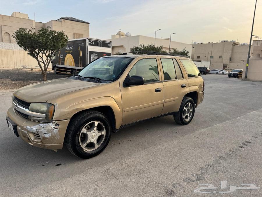 بليزر للبيع موديل 2006 استماره وفحص منتهي حالتها ممتازه63313331682051111
