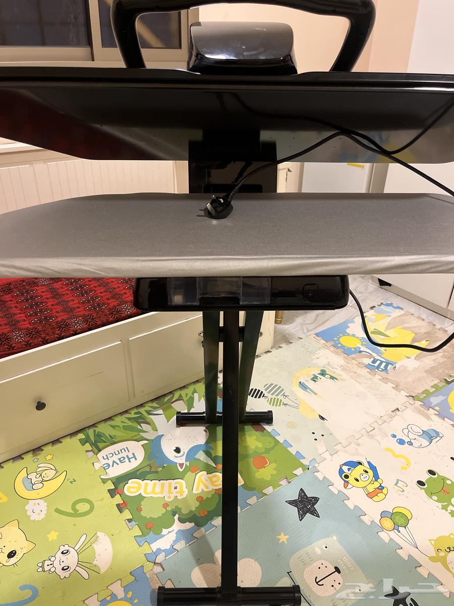 Semi-new steam iron631723958602261126