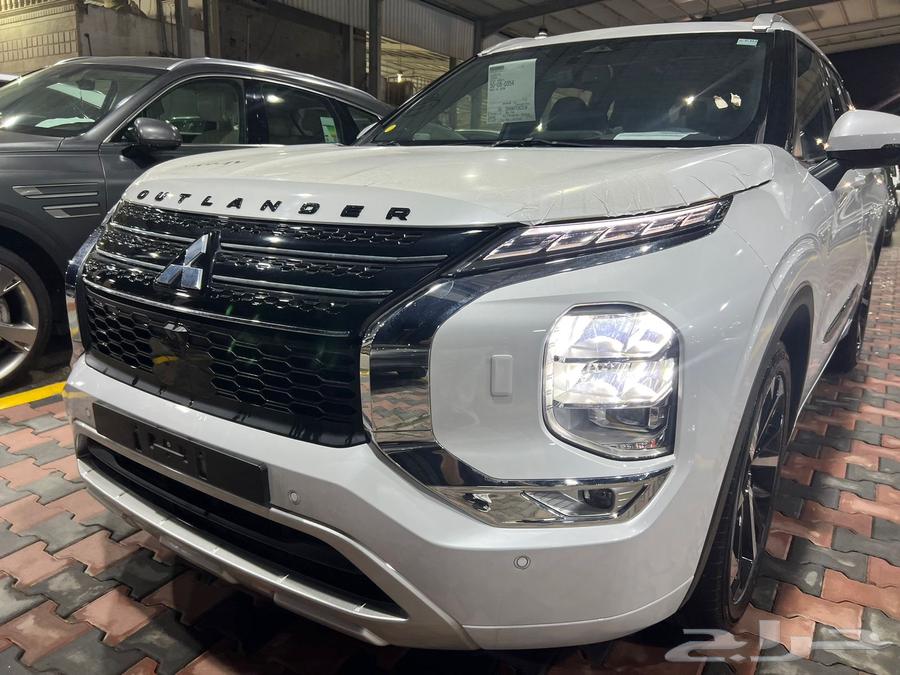 Mitsubishi Outlander 2024 Premium Full Option at the Lowest Prices63258674594434111