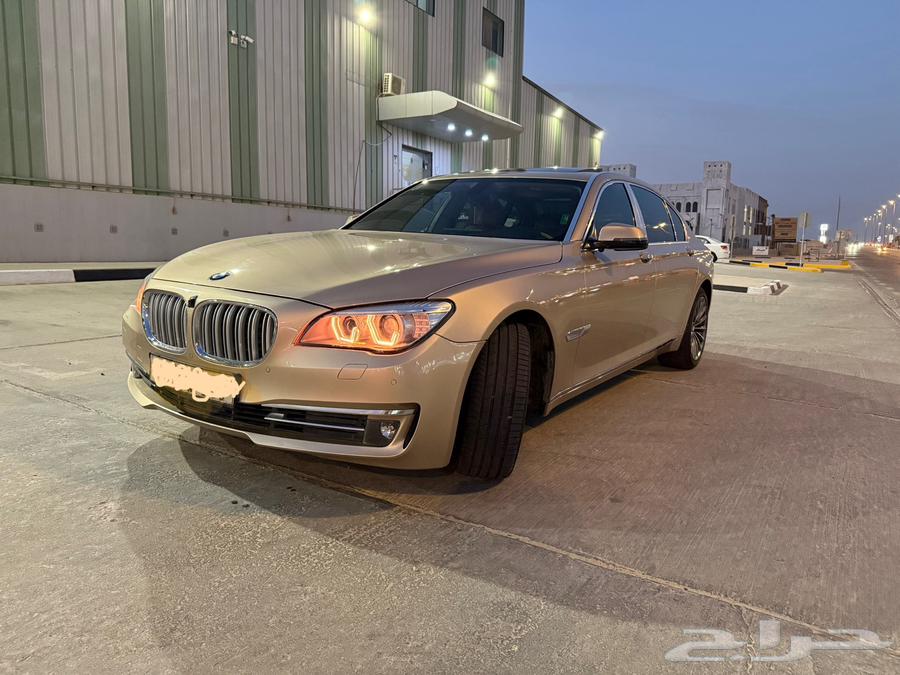 BMW 2014 730Li63259739037058114