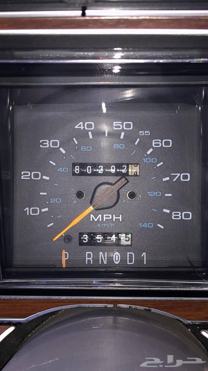 لينكون تاون كار 1988 مخزنة عدادها 80 الف فقط63259214009859114
