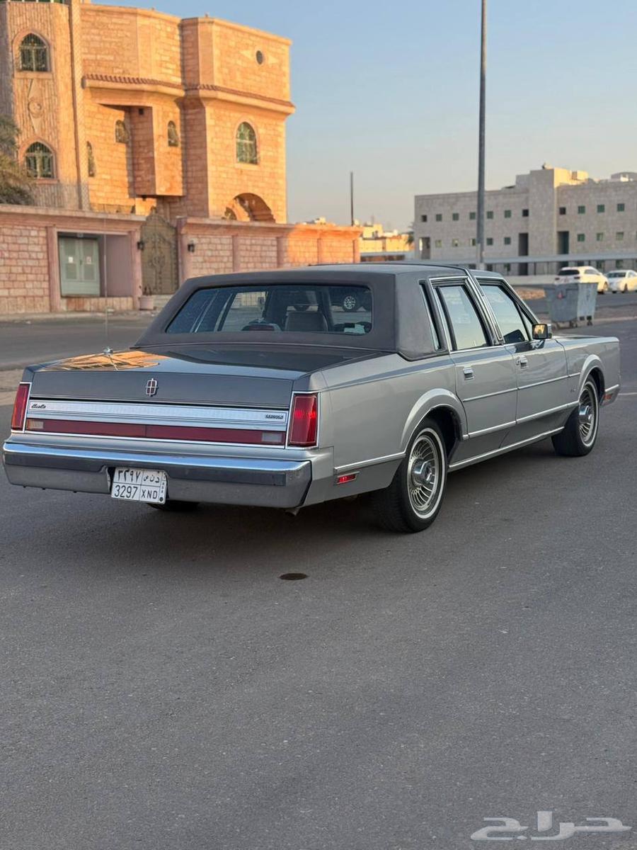 لينكون تاون كار 1988 مخزنة عدادها 80 الف فقط63259214009859111