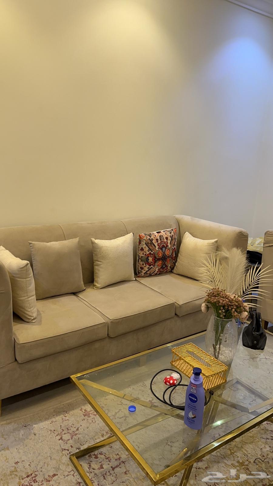 كنب63170597805058112
