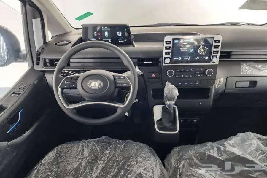 Hyundai Staria 9-seater 2025 at the lowest prices63256628471427111