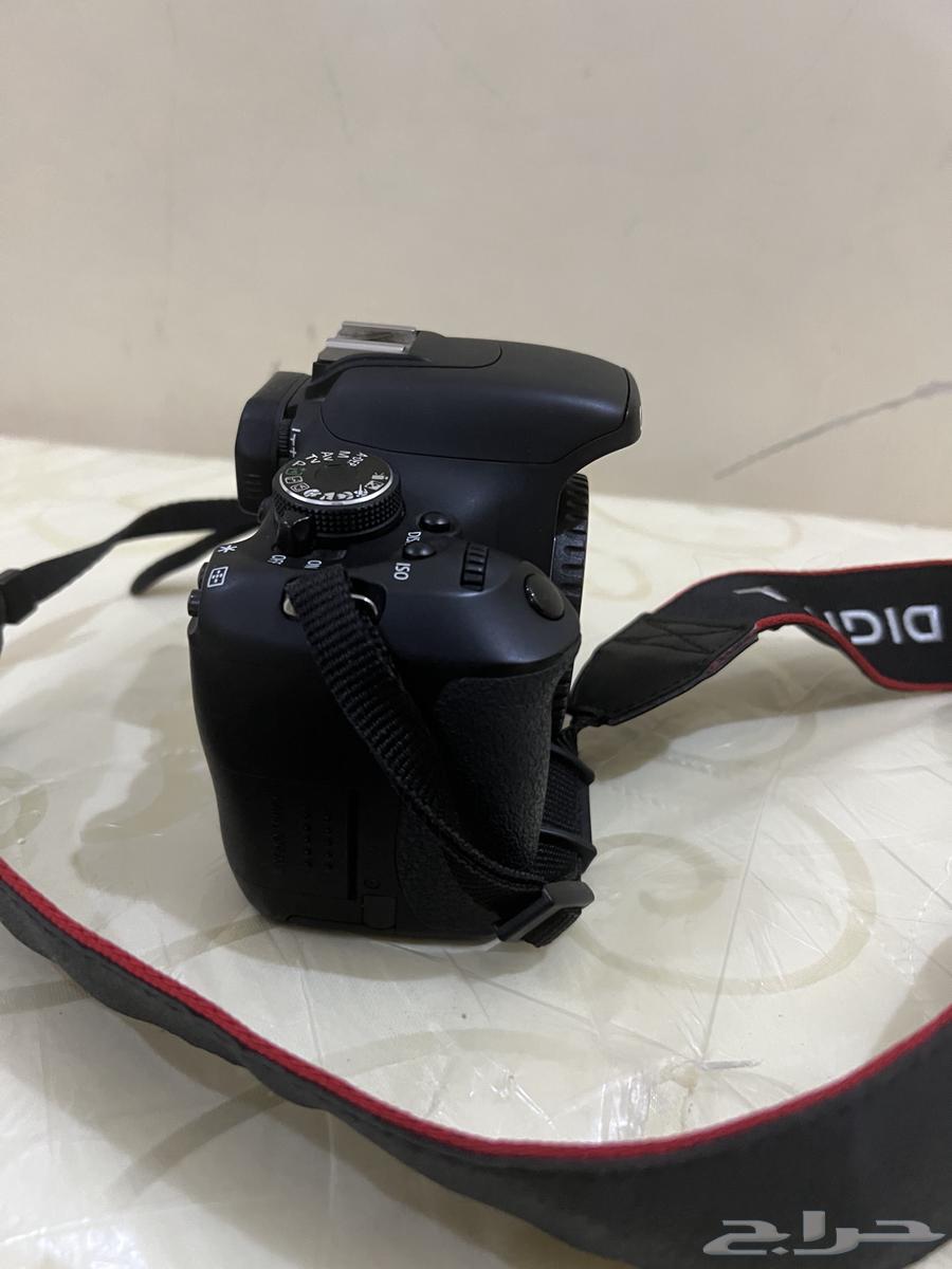 Canon EOS 600D camera63172892585986112