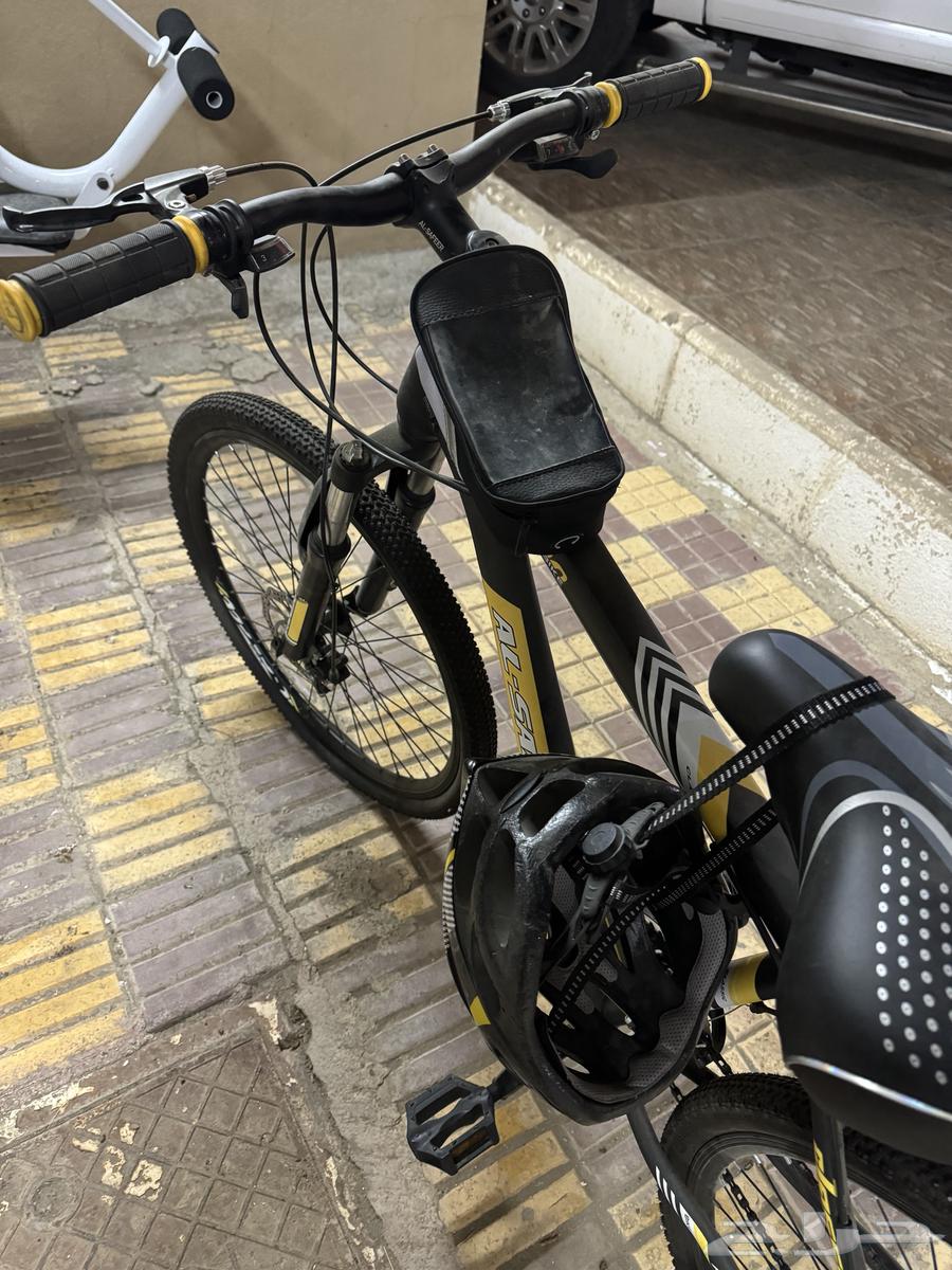 دراجة رياضية مع الخوذه63171957372417112