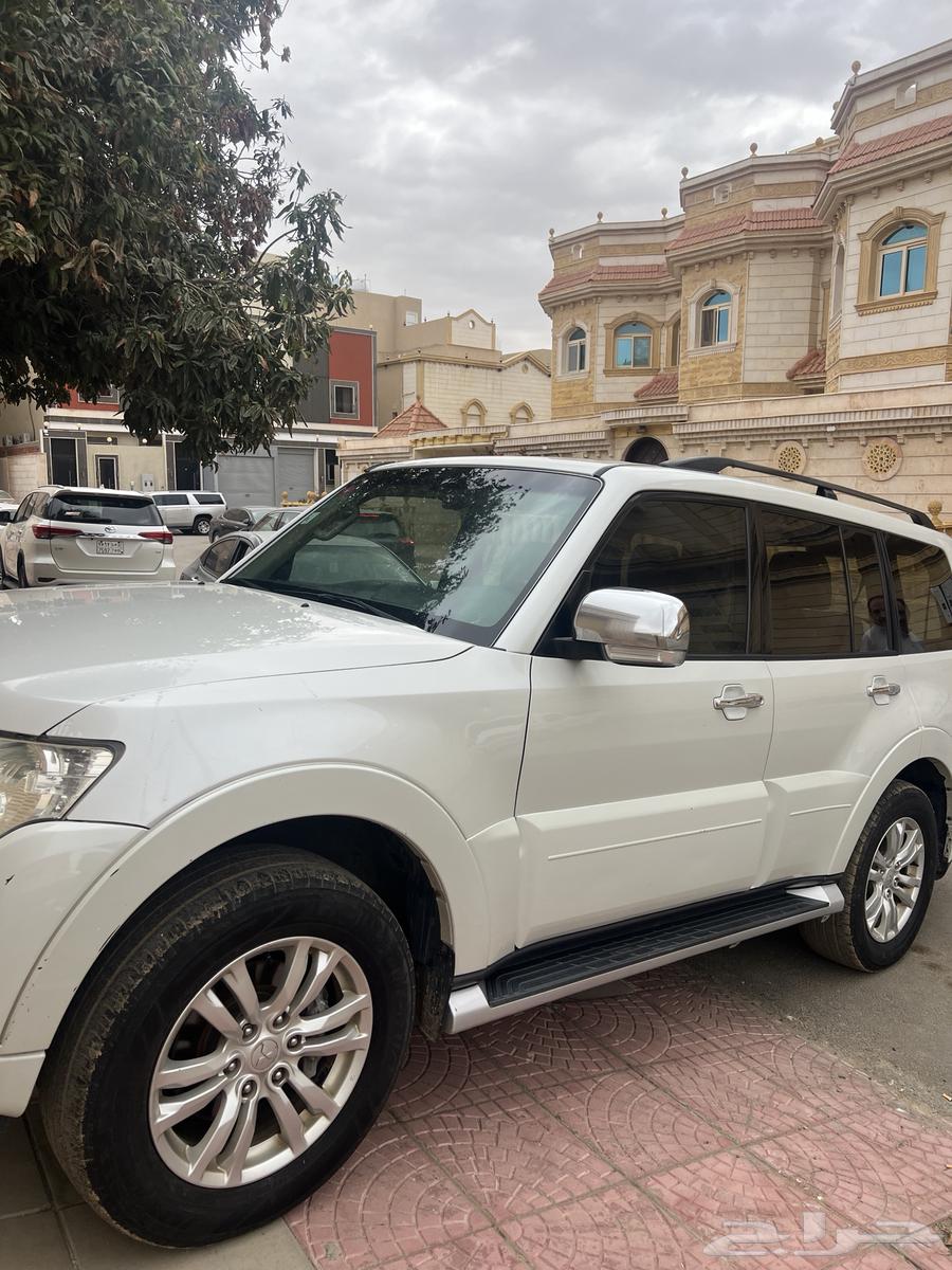 2016 Pajero, 3500 cc, 300,000 km mileage, car is agency-spec and in excellent condition632550347942411114