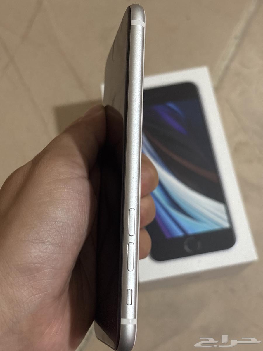 ايفون اس اي ابيض للبيع63171060645890113