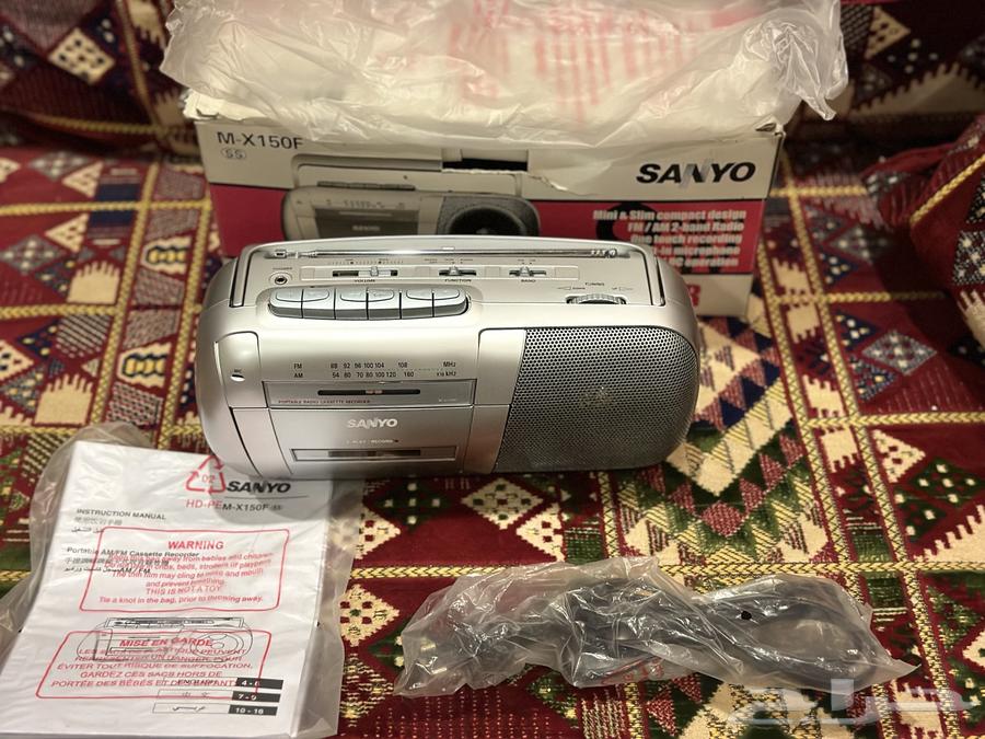 Sanyo Japanese radio and cassette recorder, rare new stock63171060633601112