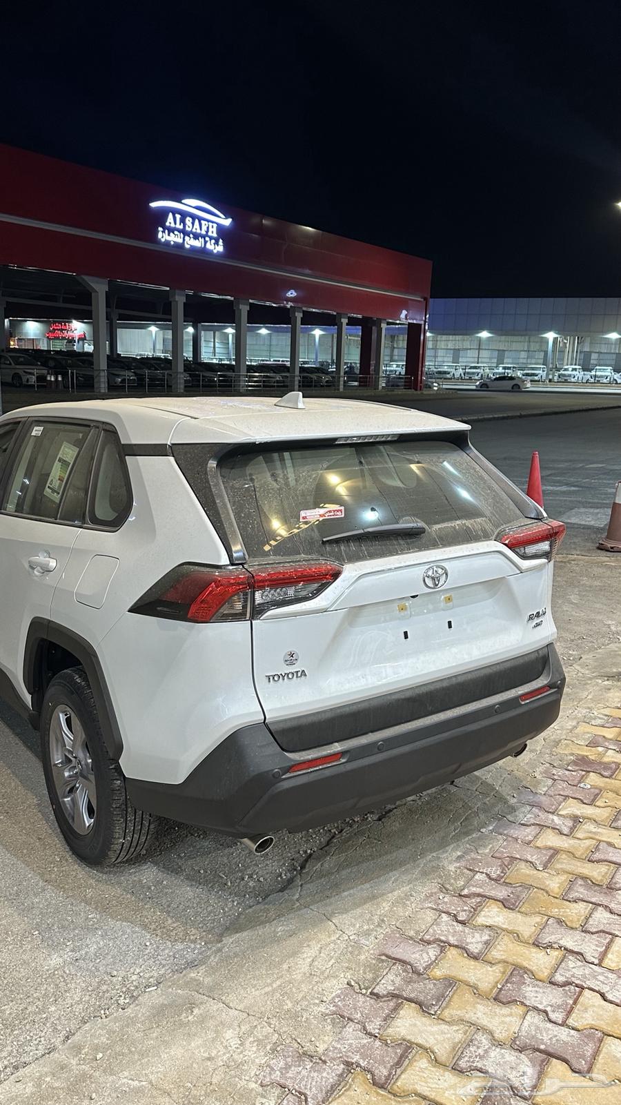 عرض خاص راف فور 2025 LE سعودي100.000 شامل الضريبة63254551890563112
