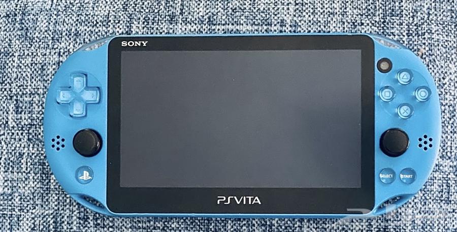 PS Vita with modified 3000 game63169660557314113