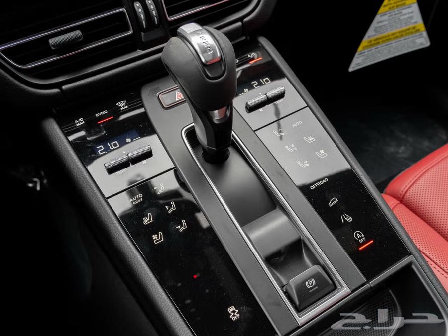 2023 Porsche Macan63252470401410114