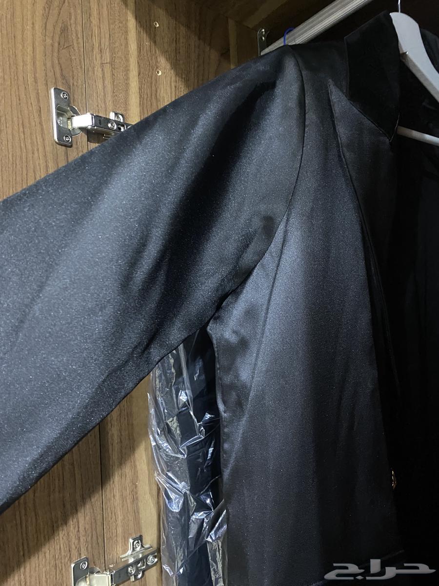 A black formal abaya with 4 buttons, without a hijab, size 5463170608310785114