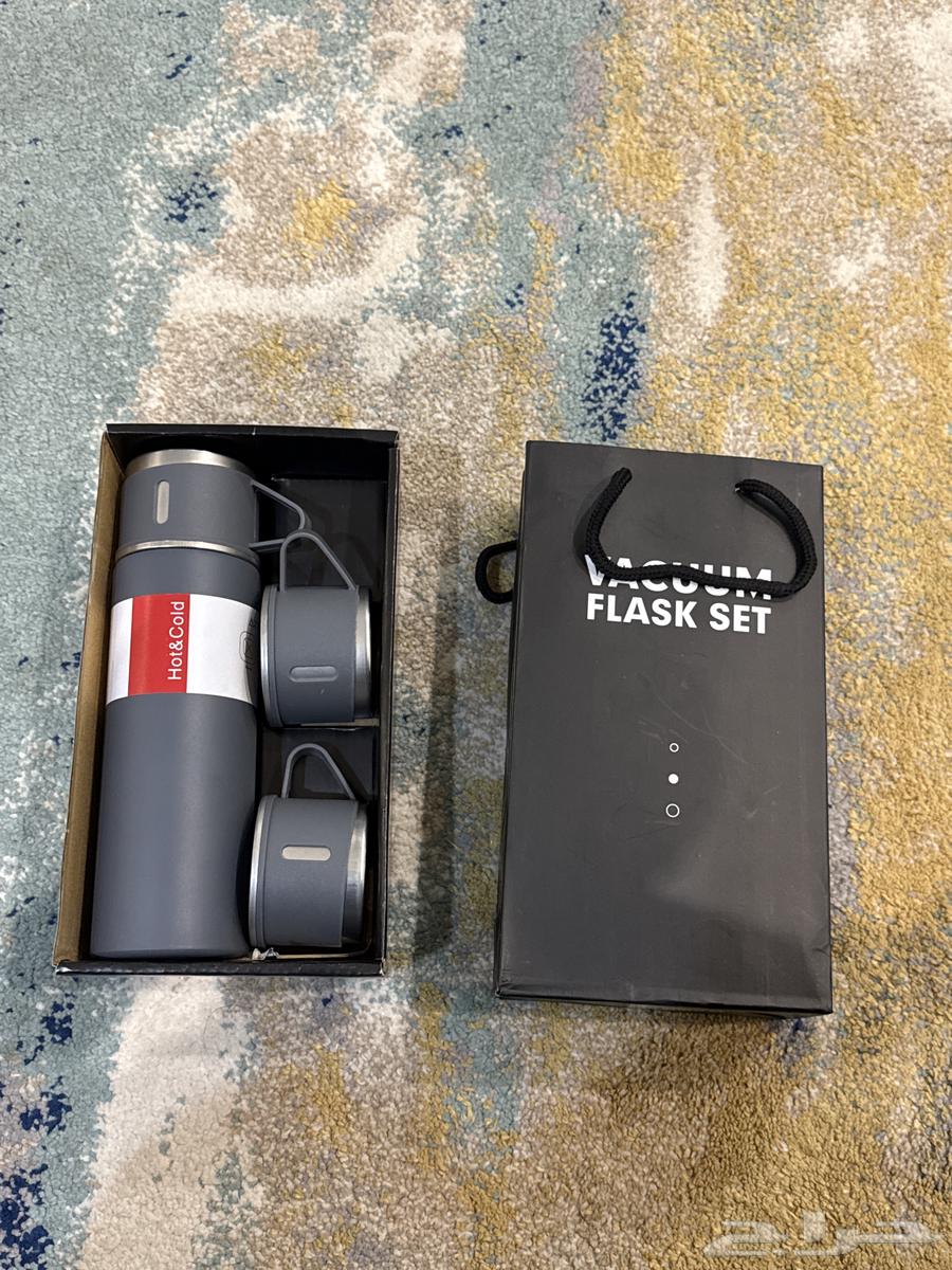 For sale, a thermos set with two cups - new and never used (gift)63169663871233111
