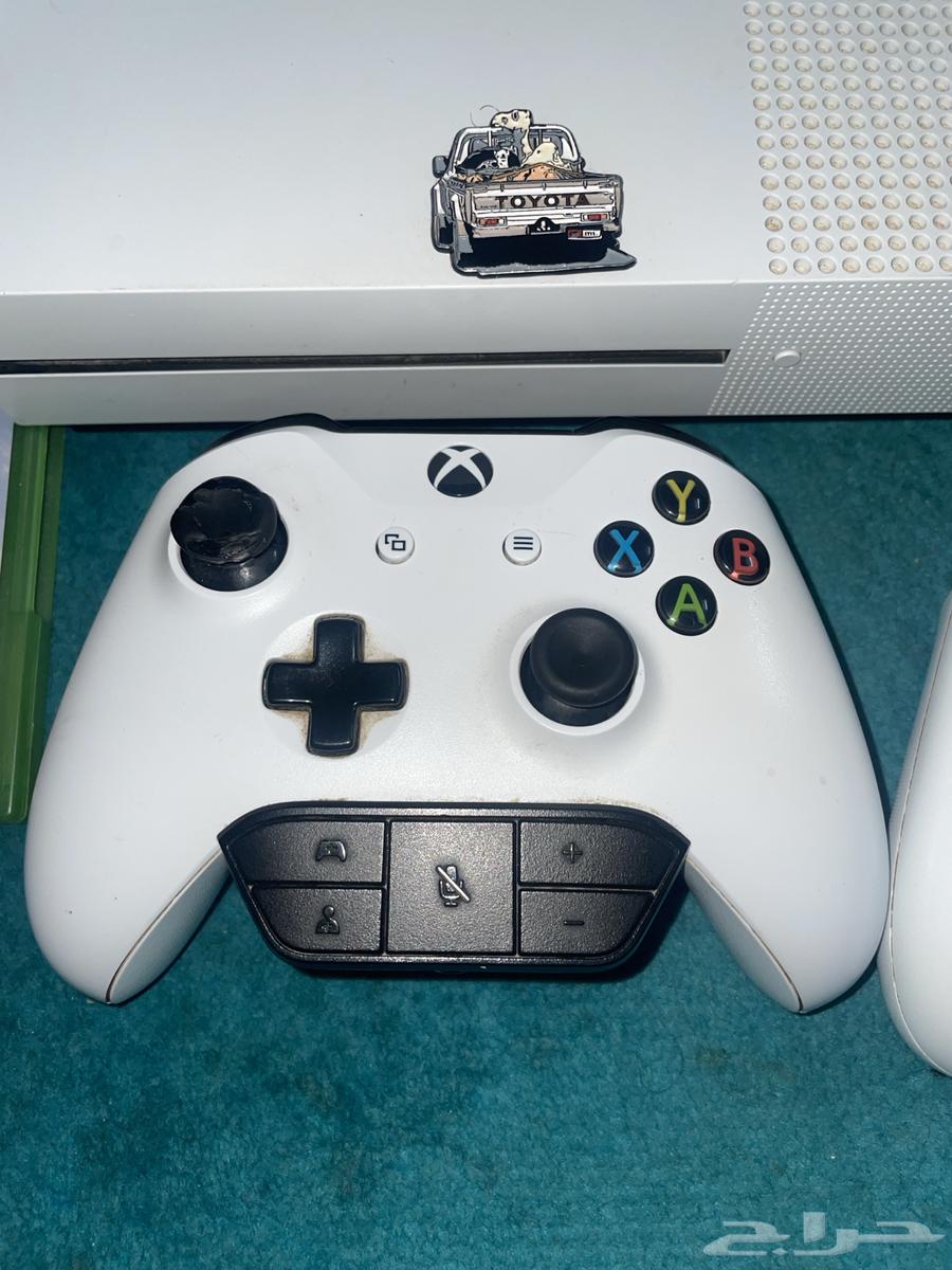 Xbox One S is very slim63170153958658113