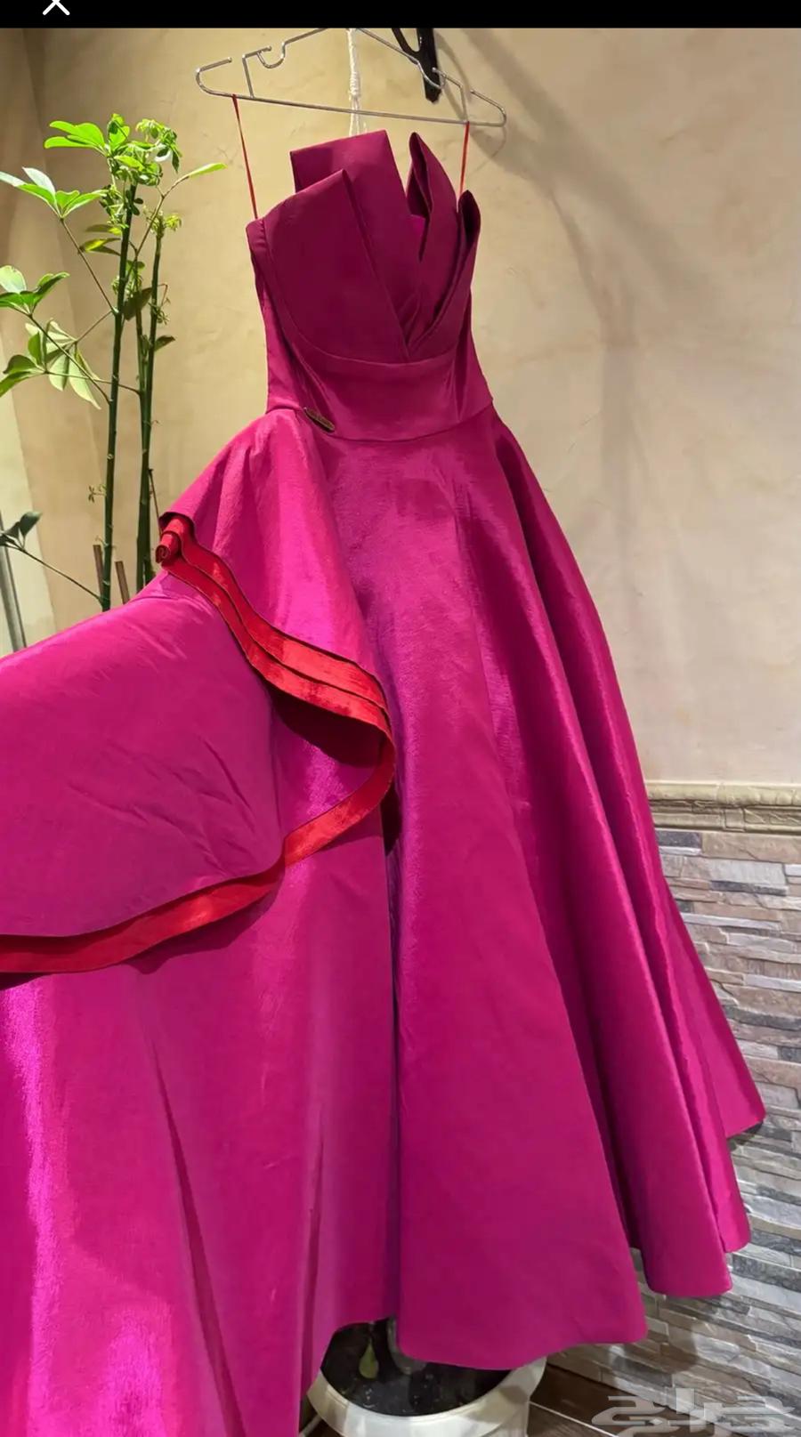 A new dress used only once63168275948161114