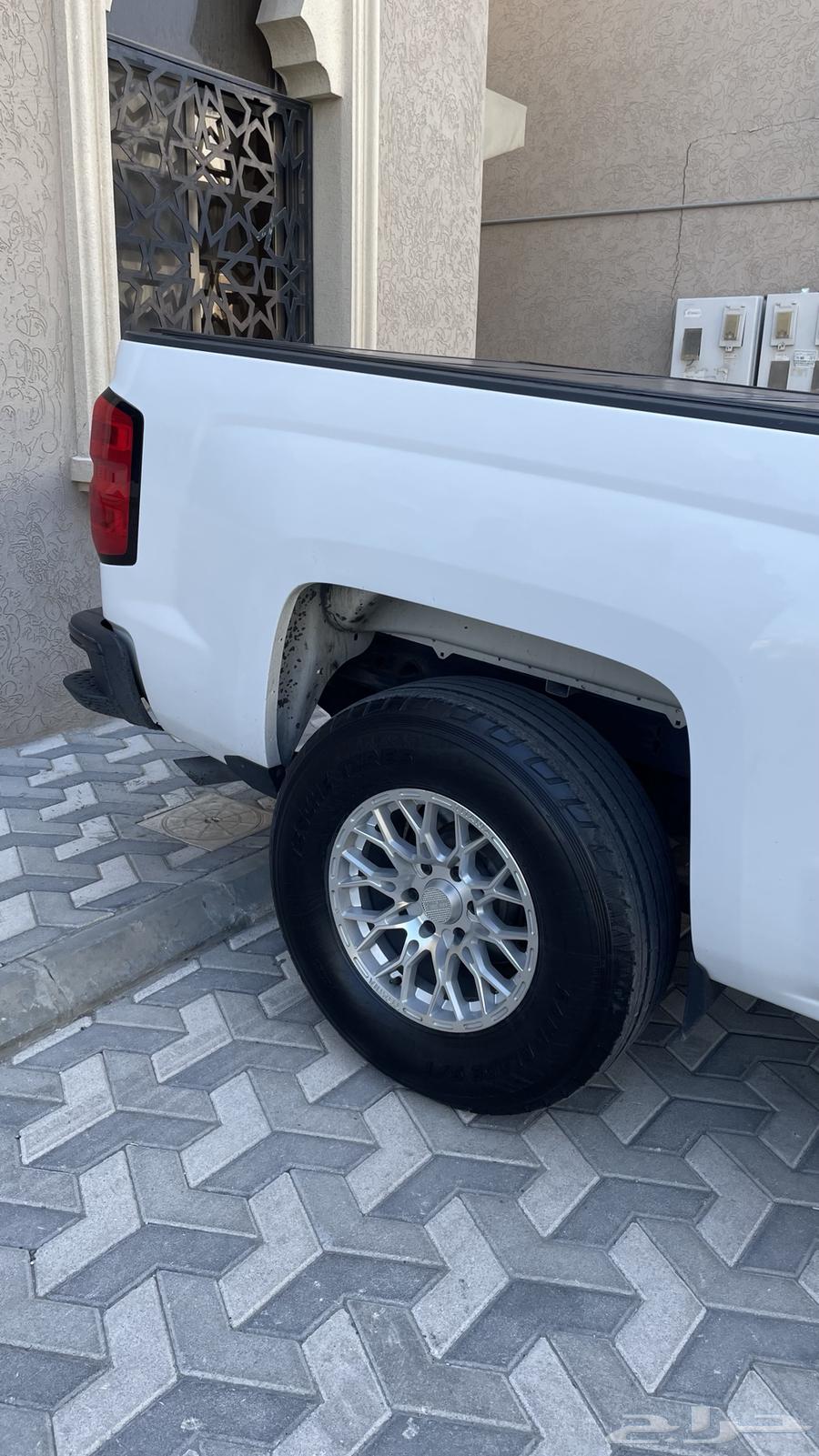للبيع جنوط تيتان اصلية مع كفرات شواهين63249268839811111
