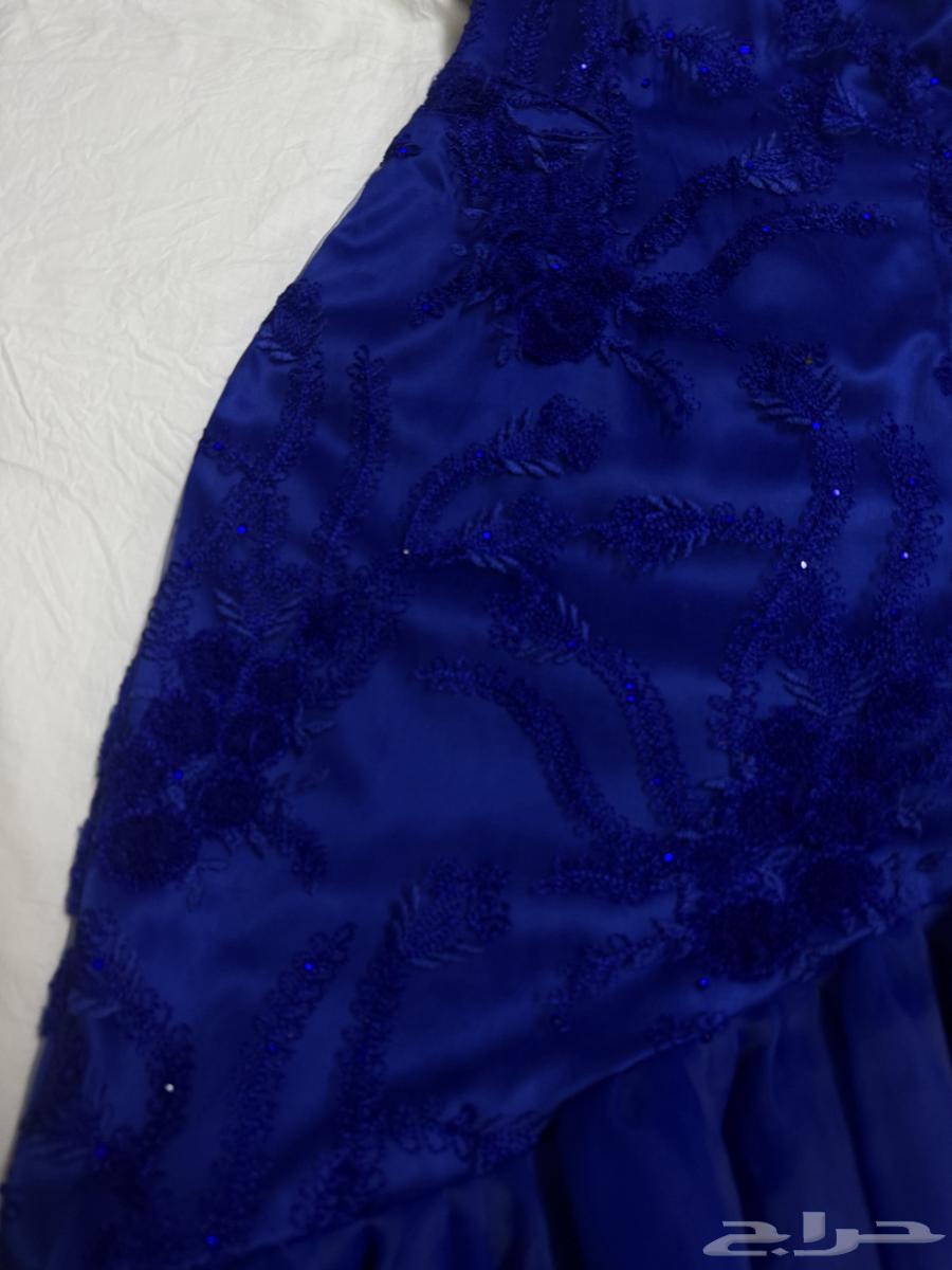 Dresses for sale, and there is a bride's wedding dress. If you want to see it, go to the private section.63168264244483111