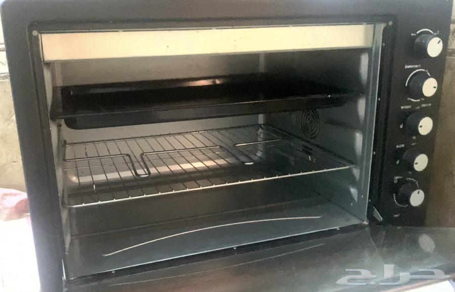 A new oven for 300; reason for selling: the electricity line in my house is not suitable.63168275999233111