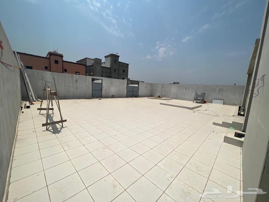 للبيع فيلا دور واحد مؤسسه دورين وملحق في مدينة جازان63009594758915113