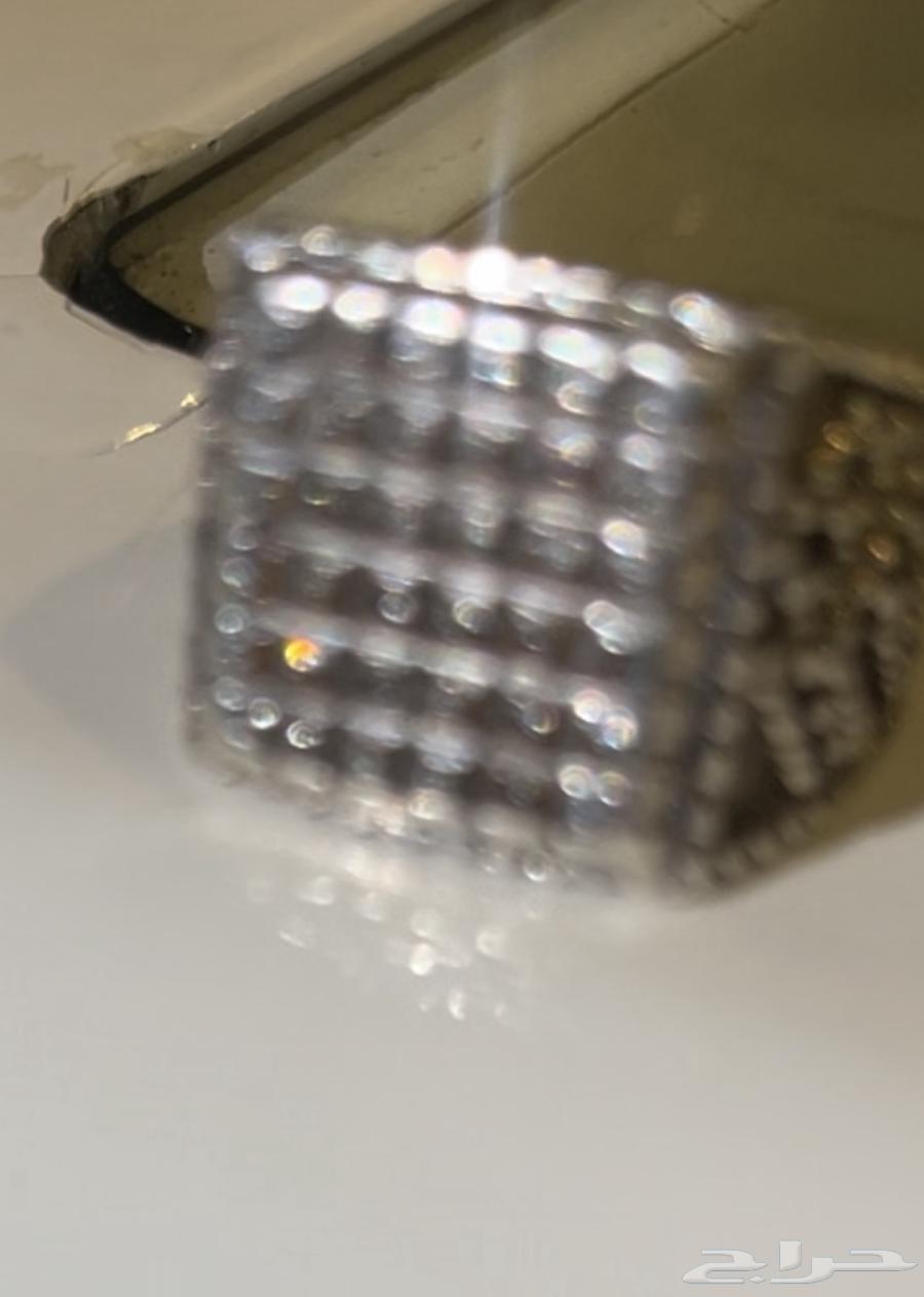 Ring with diamond setting63165452322946111