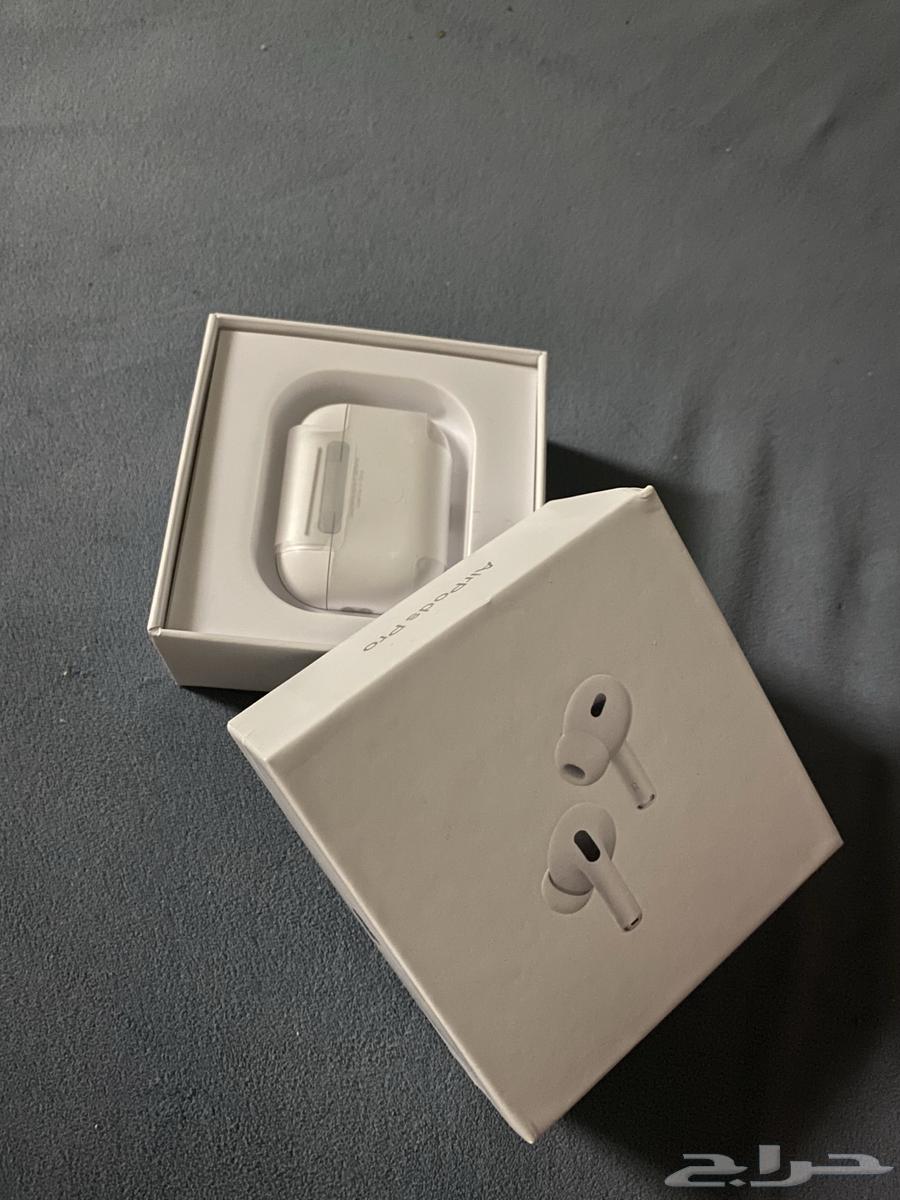 For sale, a headphone63165444742657111