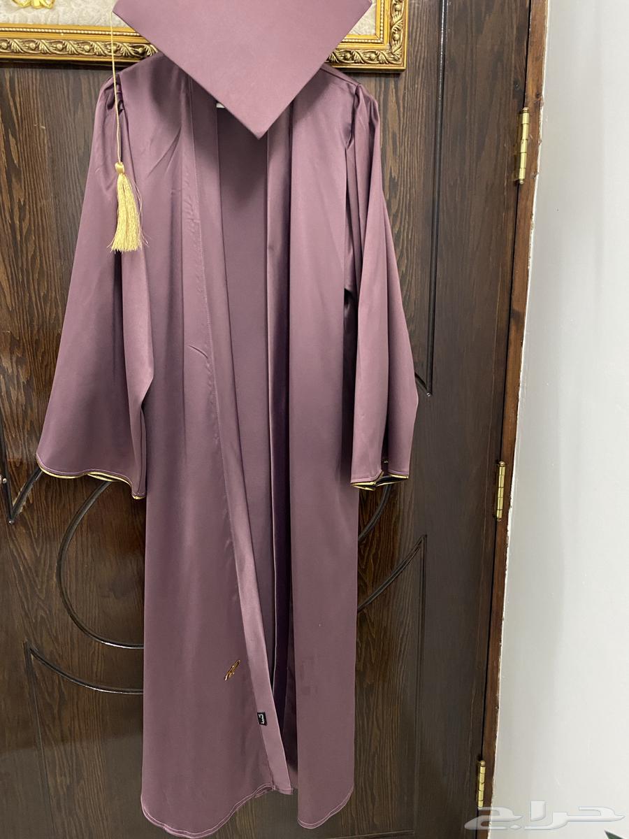 عباية تخرج ( روب التخرج )63164978633986111