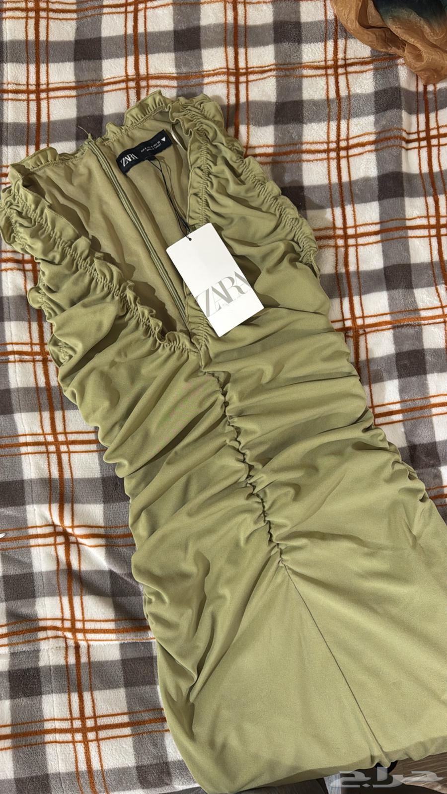 A new Zara dress, size small63161738997762111