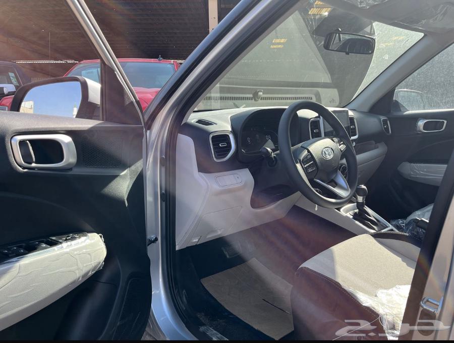 Hyundai Venue Smart 2024 model, cash and installments available63242735193987112