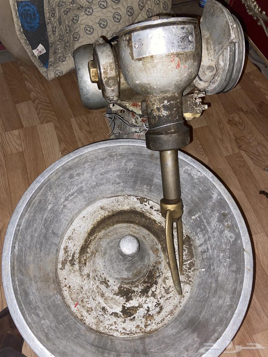 Flour mixer63504132800386112