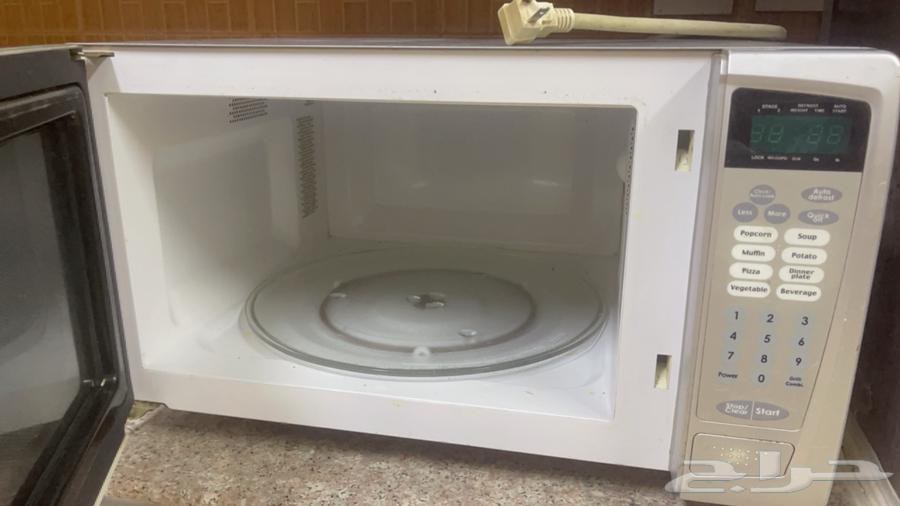 The new brother's microwave caused the sale of the 110 power line.63163139785345111