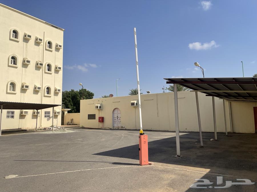 عماره بجميع مرافقها للايجار بالكامل63009717631619111