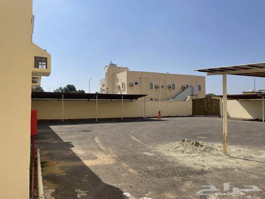 عماره بجميع مرافقها للايجار بالكامل63009717631619113
