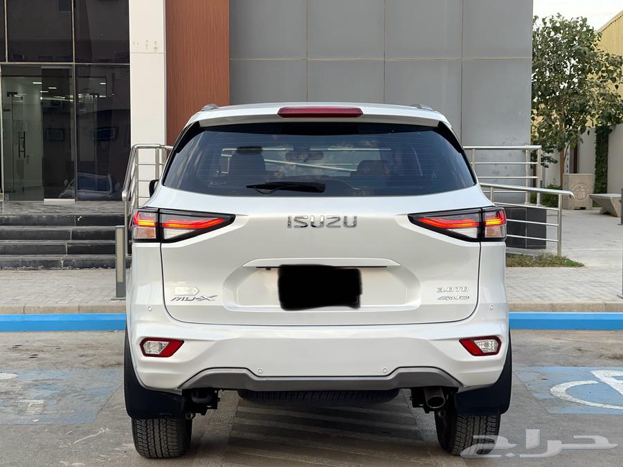 Isuzu MU-X 202363238617415681113