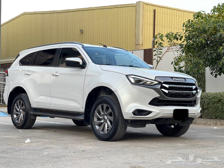 Isuzu MU-X 202363238617415681111