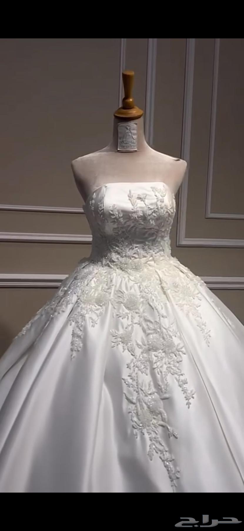 Wedding dress for sale, never worn or used once63009617184771111