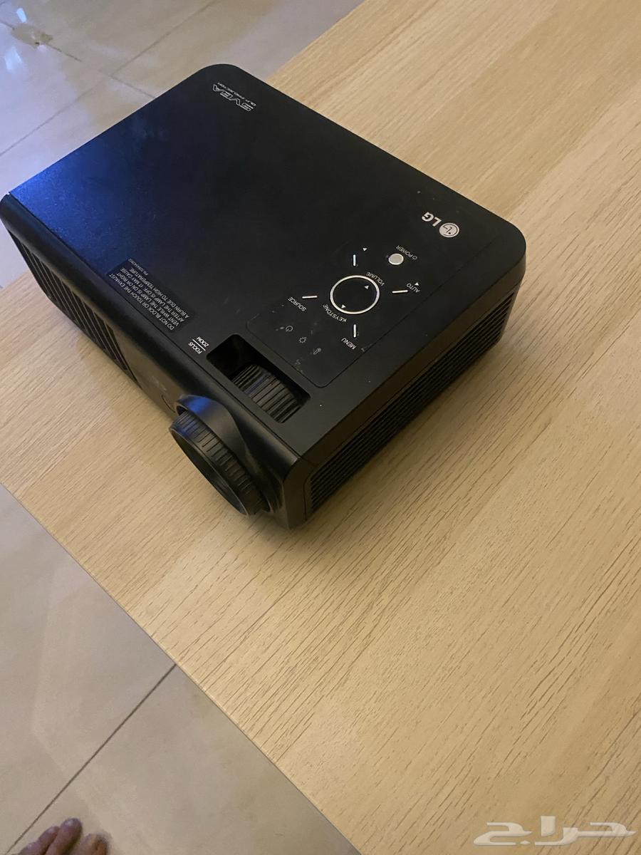A clean projector device63159933665283111