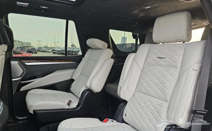 For sale, also Escalade 2025, brand new, imported from Canada63229344090882113