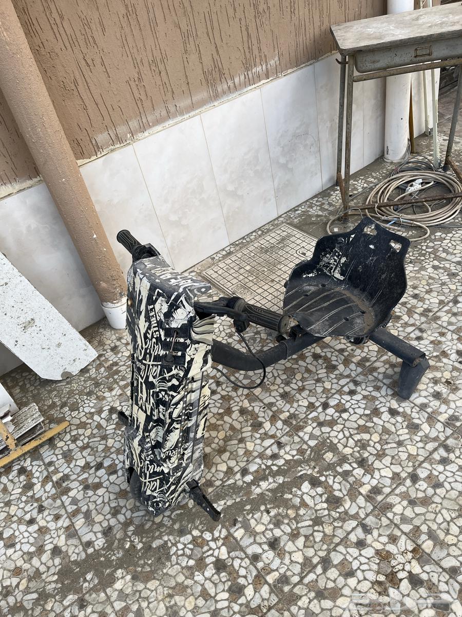 A broken scooter for sale ((sold))63157200254849116