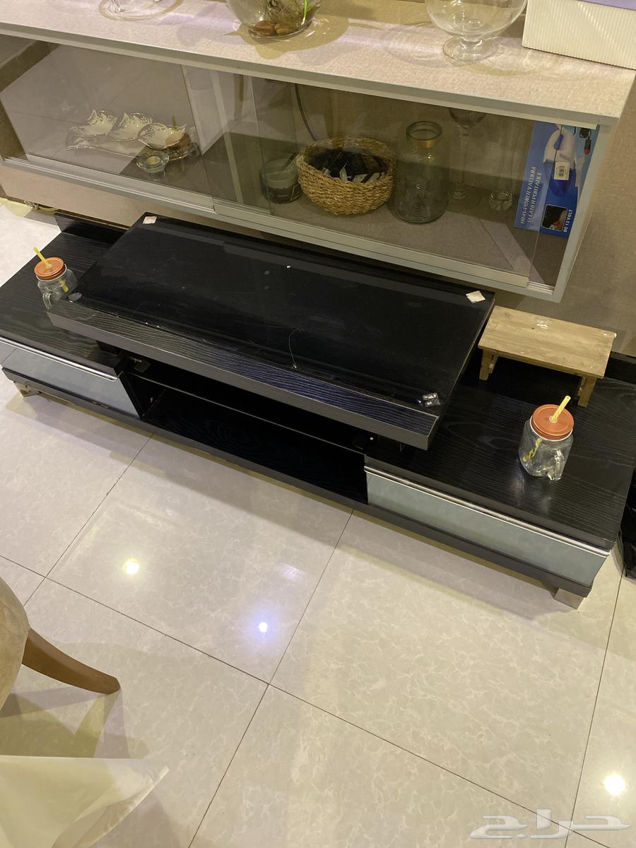 طاولة تلفزيون للبيع مانختلف بسعر63157654097665113