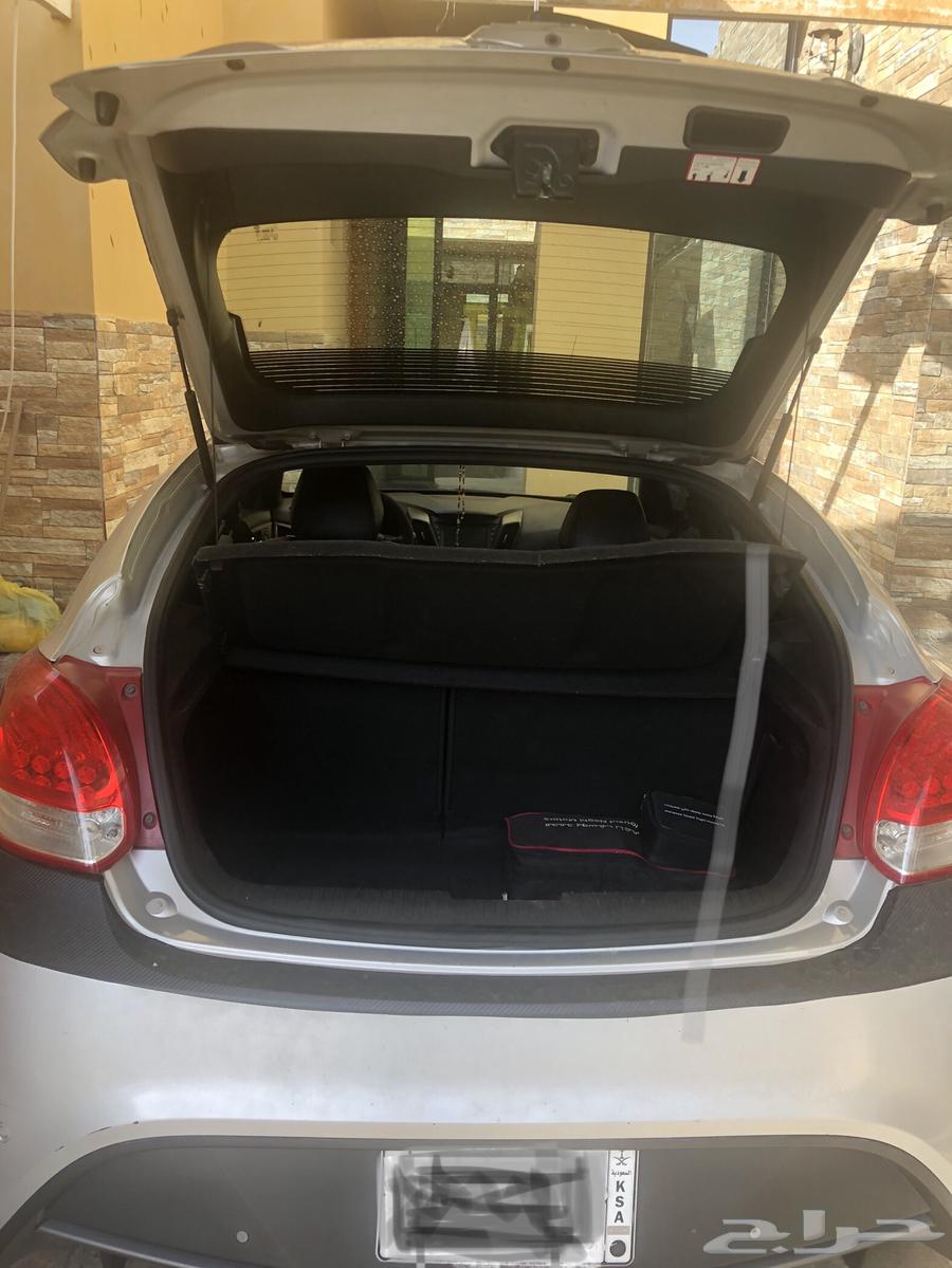 Hyundai Veloster Full Option 201663233153279873114