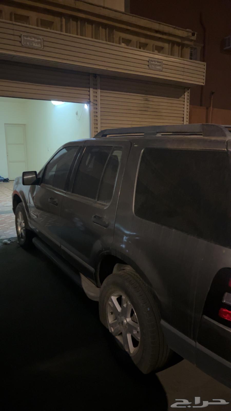 Ford Explorer 200563225372361986112