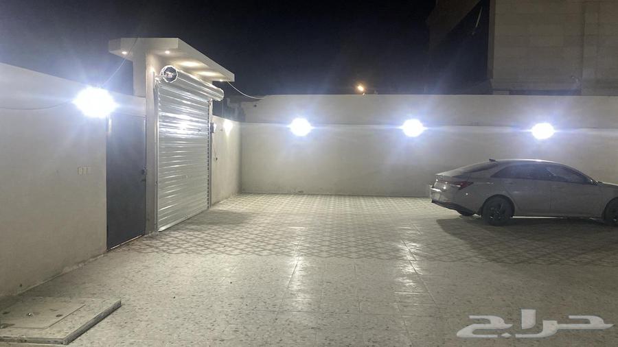 ابها  فله دور ارضي تجاري سكني شارع 8063009719324801114