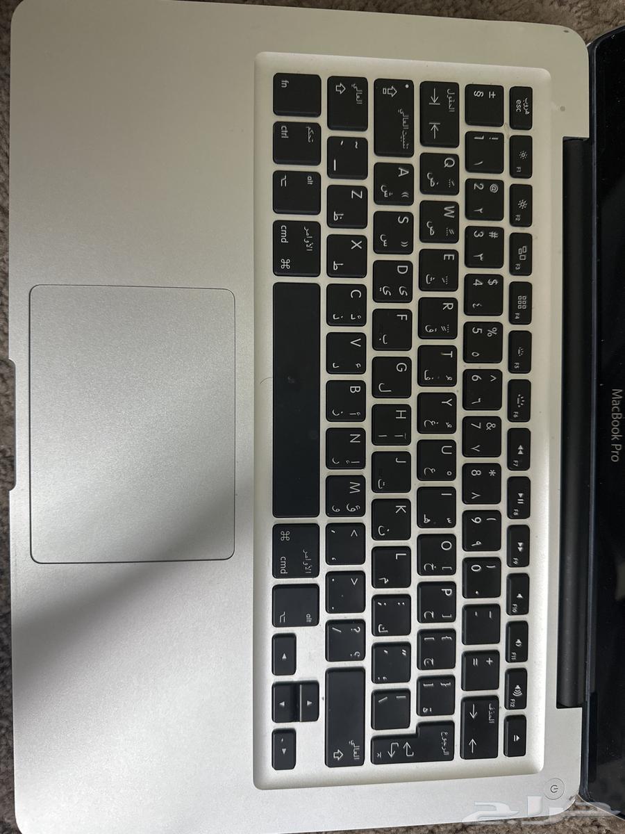 Apple laptop with OS X El Capitan63154354792835112