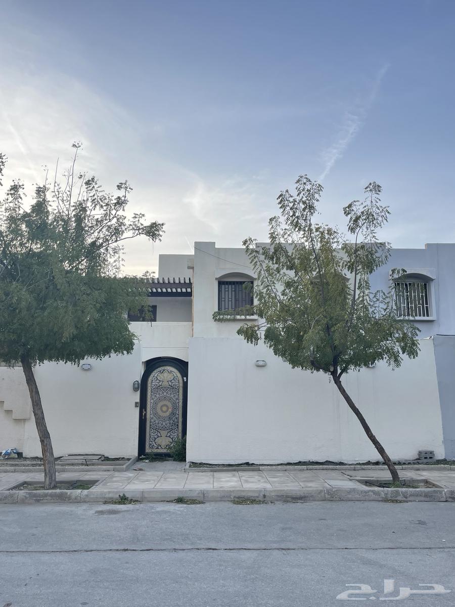 Villa for sale in Al-Jubail Industrial, Al-Fanateer, Al-Hijaz district63010913021058112
